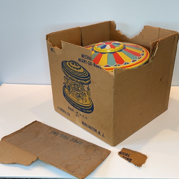 J Chein & Co Musical Merry Go Round - Picture 6 of 17